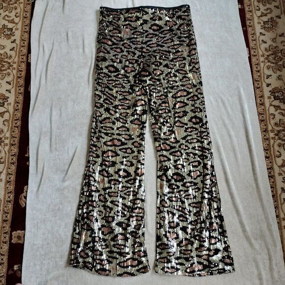 SHOW ME YOUR MUMU WOMEN'S CHEETAH SEQUIN GRETTA FLARE PANTS Size XXL NWT - Picture 3 of 10